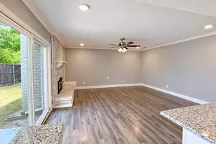 8508 Londonderry Ln, Dallas, TX 75228 - Photo 13