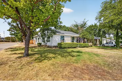 4044 Stanley Avenue, Fort Worth, TX 76110 - Photo 3
