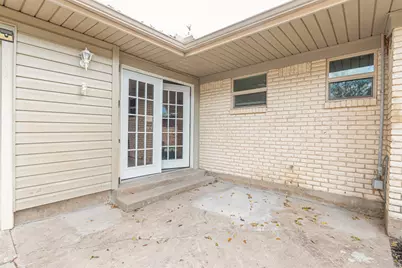3207 Eastland Avenue, Greenville, TX 75402 - Photo 7