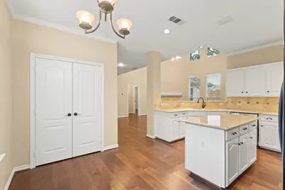 3817 Peppertree Drive, Carrollton, TX 75007 - Photo 11