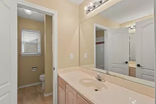 3817 Peppertree Dr, Carrollton, TX 75007 - Photo 19