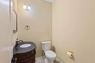 3817 Peppertree Dr, Carrollton, TX 75007 - Photo 13