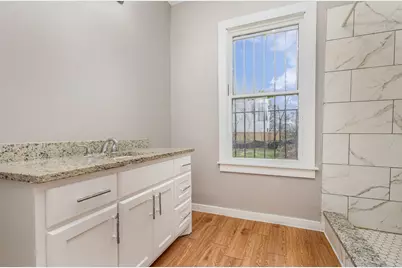 2602 Lenway Street, Dallas, TX 75215 - Photo 9