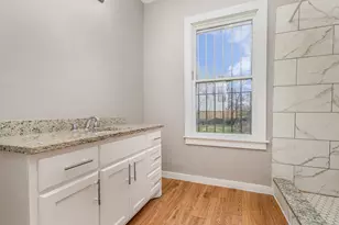 2602 Lenway St, Dallas, TX 75215 - Photo 9