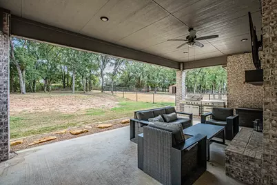 113 Oaks Springs Lane, Weatherford, TX 76087 - Photo 33