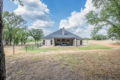 113 Oaks Springs Lane, Weatherford, TX 76087 - Photo 37