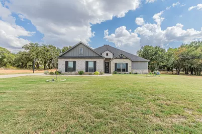 113 Oaks Springs Lane, Weatherford, TX 76087 - Photo 3