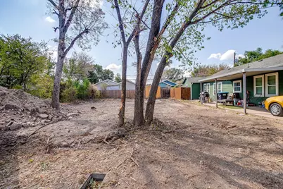 922 E Oleander Street, Fort Worth, TX 76104 - Photo 5