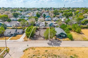 922 E Oleander St, Fort Worth, TX 76104 - Photo 1