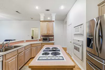 2900 Woodhaven Drive, Grapevine, TX 76051 - Photo 11