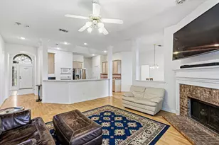 2900 Woodhaven Dr, Grapevine, TX 76051 - Photo 9