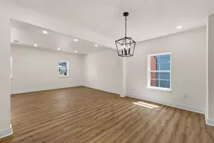 1616 N 17th St, Waco, TX 76707 - Photo 5