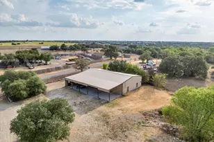 3601 Oak Cir, Weatherford, TX 76088 - Photo 3