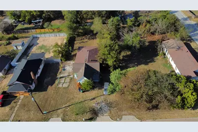 1205 Thompson Street, Bridgeport, TX 76426 - Photo 3