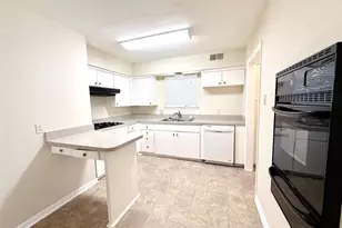 1310 Hampshire Ln, Richardson, TX 75080 - Photo 7