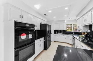 2408 Castle St, Irving, TX 75038 - Photo 11