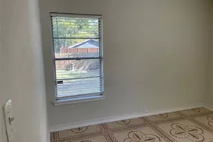 1512 Hilltop Dr, Garland, TX 75042 - Photo 17