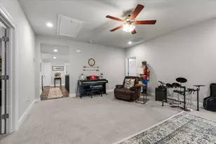 1725 Crested Ridge Rd, Fort Worth, TX 76008 - Photo 27