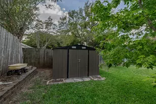 713 Shelmar Dr, Euless, TX 76039 - Photo 33