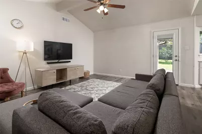 713 Shelmar Drive, Euless, TX 76039 - Photo 9