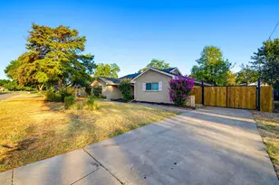 5005 Fall River Dr, Fort Worth, TX 76103 - Photo 5