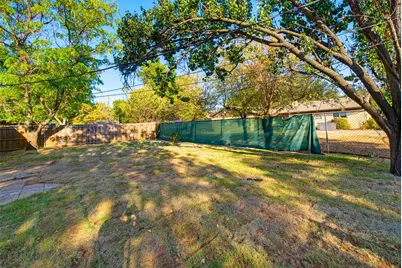 5005 Fall River Drive, Fort Worth, TX 76103 - Photo 37