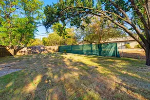 5005 Fall River Dr, Fort Worth, TX 76103 - Photo 37