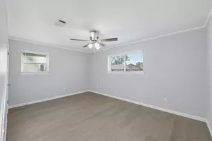 5005 Fall River Dr, Fort Worth, TX 76103 - Photo 25