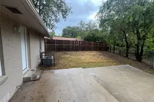 12223 Bellafonte Dr, Dallas, TX 75243 - Photo 11