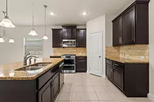 7822 Cottonwood Dr, Greenville, TX 75402 - Photo 3