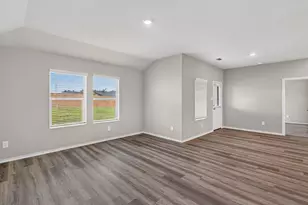 901 Boll Weevil Dr, Cleburne, TX 76031 - Photo 13