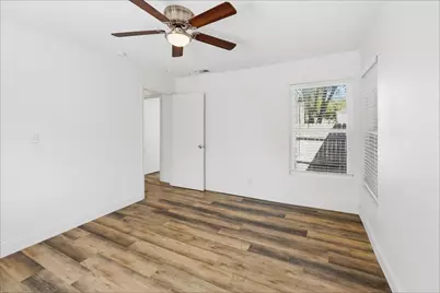 2304 Ryan Avenue, Fort Worth, TX 76110 - Photo 15