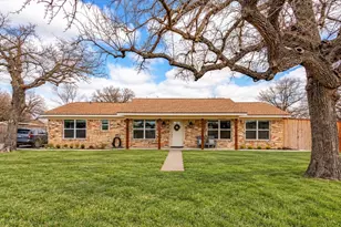 106 Joyce Dr, Argyle, TX 76226 - Photo 1