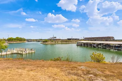 100 Harbor Drive #104, Runaway Bay, TX 76426 - Photo 33
