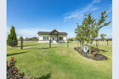 317 Kenyon Court, Granbury, TX 76049 - Photo 35