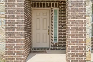 1929 Brahorn Ln, Fort Worth, TX 76131 - Photo 3