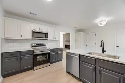 3711 Grasmere Drive, Carrollton, TX 75007 - Photo 11