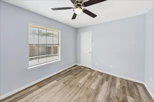 7806 Laver Ct, Fort Worth, TX 76112 - Photo 17