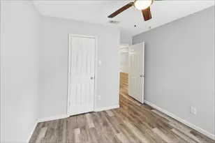 7806 Laver Ct, Fort Worth, TX 76112 - Photo 15