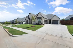 2001 Rockwood Ln, Mansfield, TX 76063 - Photo 3
