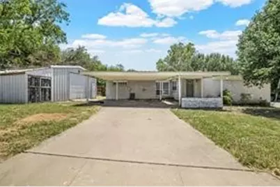 811 N Grant Drive, Sherman, TX 75092 - Photo 1