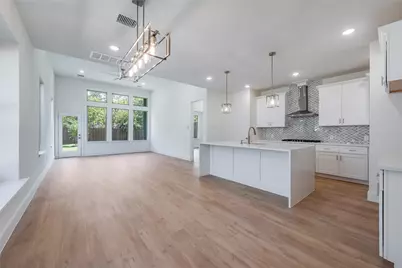 210 E Park Street, Little Elm, TX 75068 - Photo 5