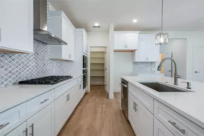 210 E Park Street, Little Elm, TX 75068 - Photo 9