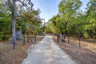 223 County Rd 3471, Paradise, TX 76073 - Photo 5