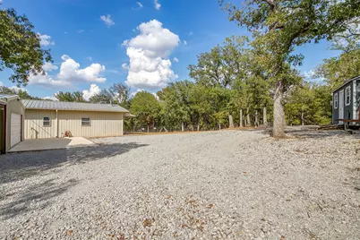 223 County Road 3471, Paradise, TX 76073 - Photo 31