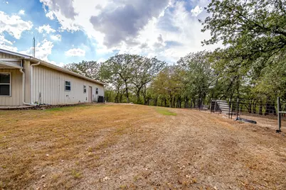 223 County Road 3471, Paradise, TX 76073 - Photo 33