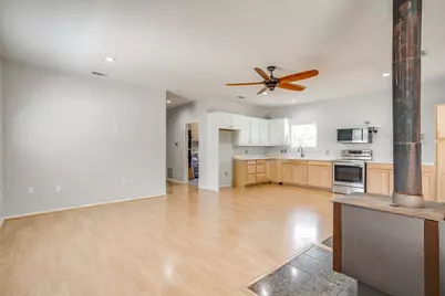 223 County Road 3471, Paradise, TX 76073 - Photo 11