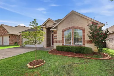 4709 Redbud Drive, Denton, TX 76208 - Photo 5