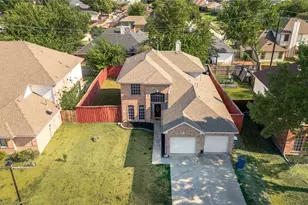 7502 Armstrong Ln, Rowlett, TX 75089 - Photo 3