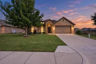 537 Zachary Dr, Weatherford, TX 76087 - Photo 1